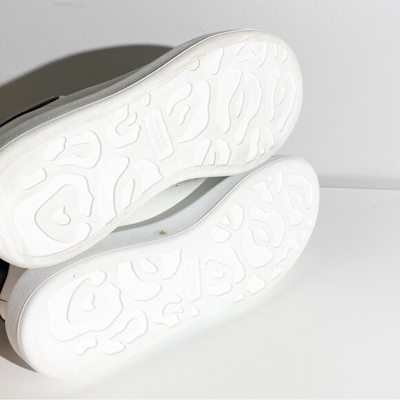 Alexander McQueen Men's Oversized Sneaker in White/Black - Picture 7 of 9